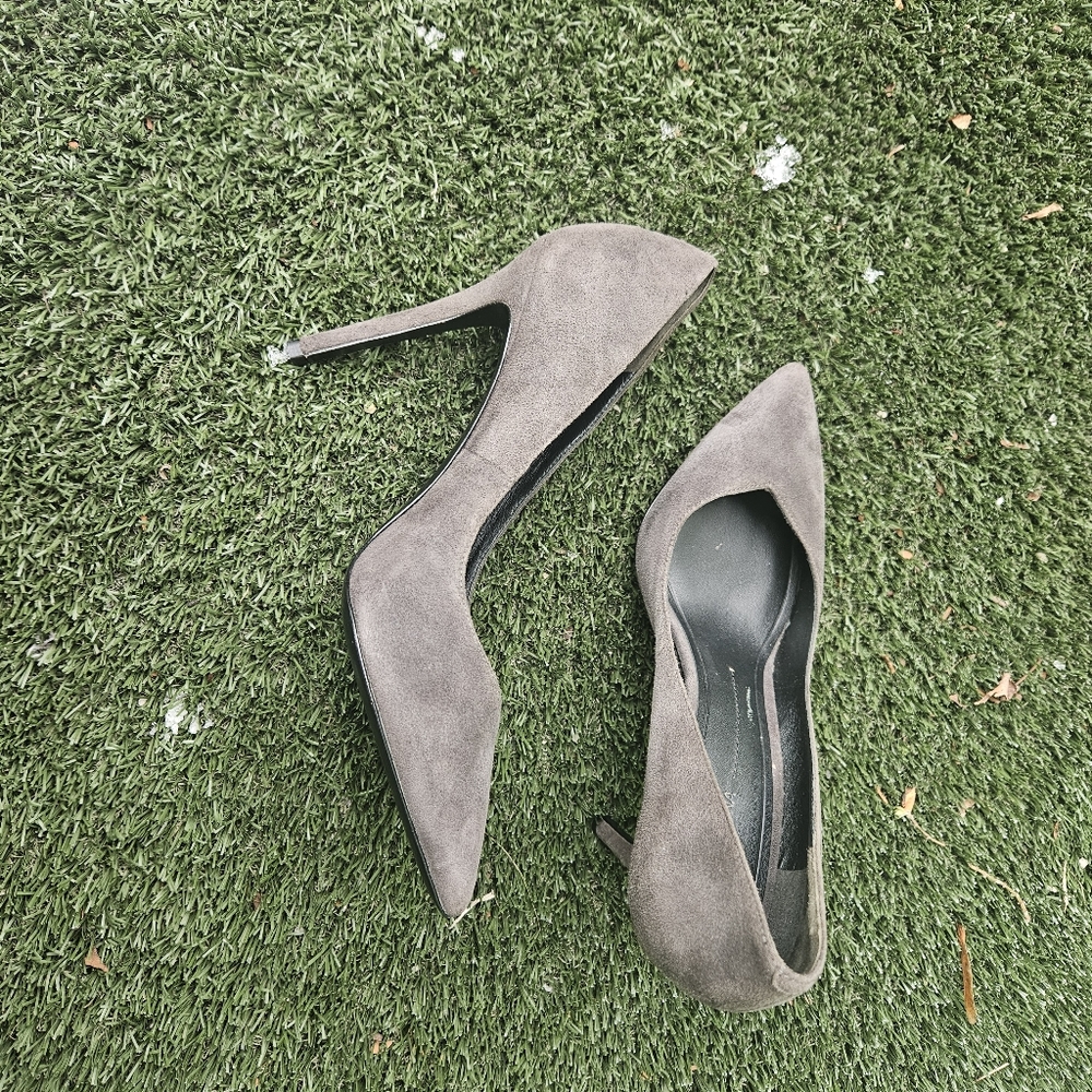 Stella Luna Suede Grey Heels - Picture 8 of 12